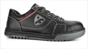 steel toe athletic shoes