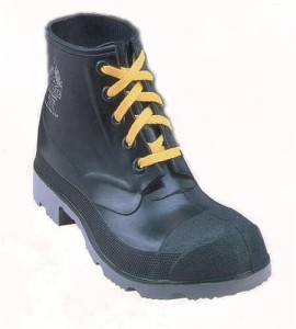 chemical resistant work boots2